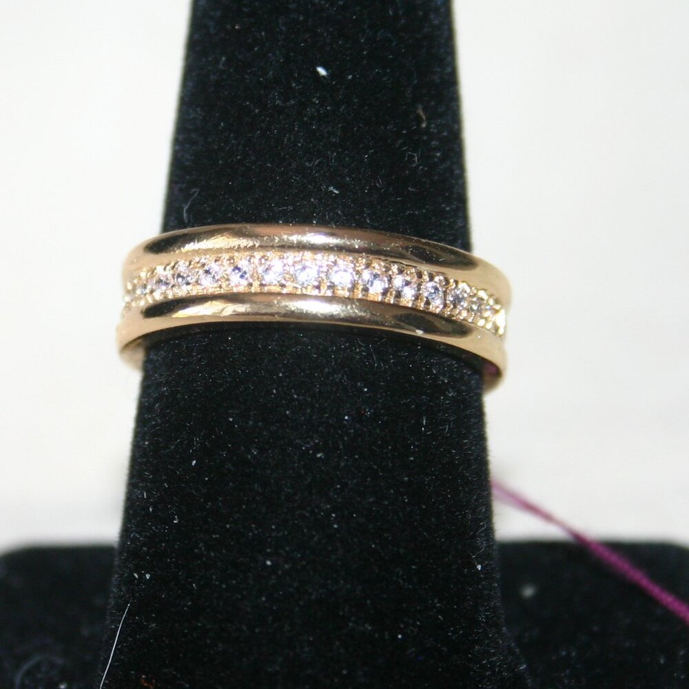 Ladies' Wedding Ring Gold Tone Glass Diamonds 1/2 Circle Band Size 8 1/2 RG31